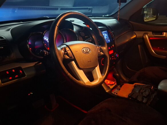 2012 Kia Sorento II, чёрный, 1500000 рублей - вид 11
