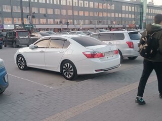 2015 Honda Accord IX, белый, 1750000 рублей, вид 4