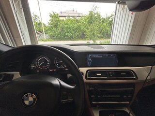 2010 BMW 7 серии Long 730Ld V (F01/F02/F04), чёрный, 1750000 рублей, вид 4