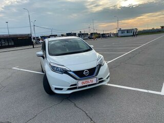 2018 Nissan Note e-Power II Рестайлинг, белый, 1150000 рублей, вид 2