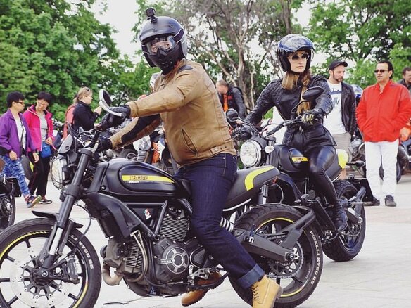 2015 Ducati Scrambler 800, чёрный - вид 3