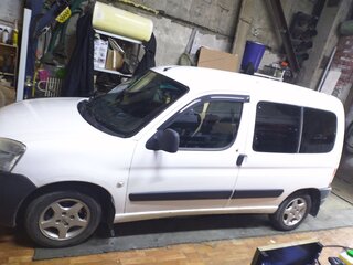 2006 Peugeot Partner I Рестайлинг, белый, 430000 рублей, вид 2