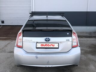 2011 Toyota Prius III Рестайлинг (XW30), серый, 700000 рублей, вид 5