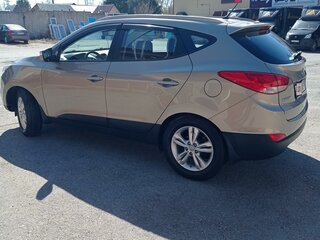 2010 Hyundai ix35 I, серый, 1100000 рублей, вид 4