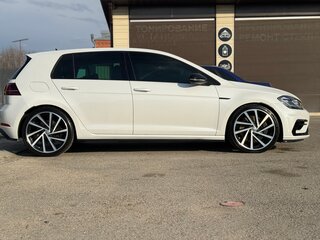 2019 Volkswagen Golf R VII Рестайлинг, белый, 3200000 рублей, вид 4