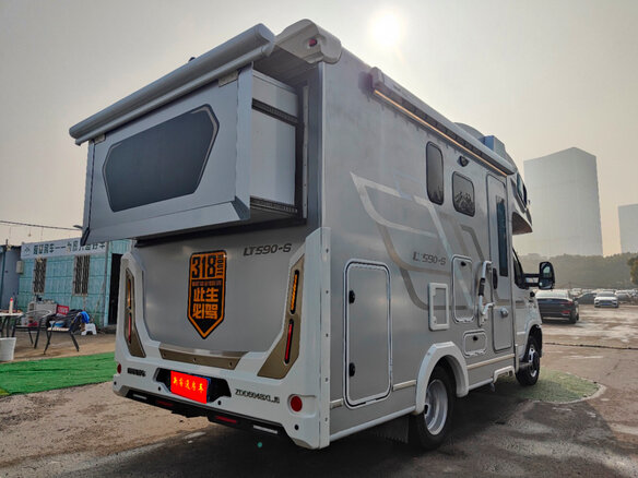 2022 Iveco Crossway, серебристый, 7436000 рублей - вид 2