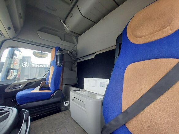 2021 Ford F-Max, синий, 5000000 рублей - вид 11