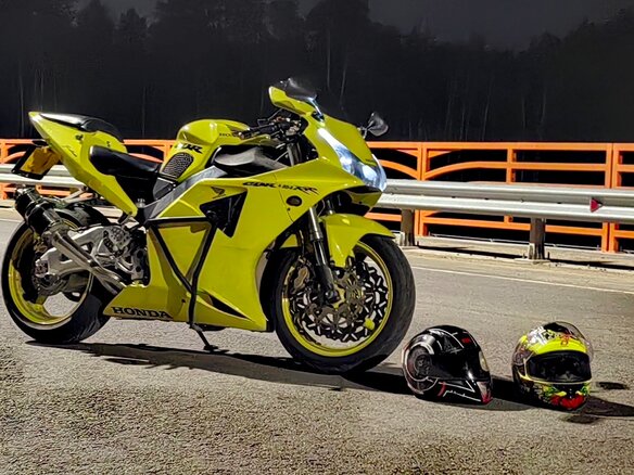 2002 Honda CBR 954RR Fireblade, жёлтый, 600000 рублей