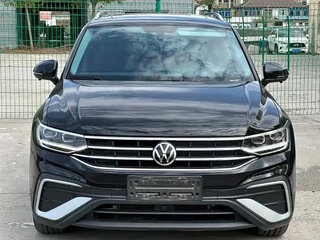 2022 Volkswagen Tiguan Allspace II Рестайлинг, чёрный, 2370000 рублей, вид 2