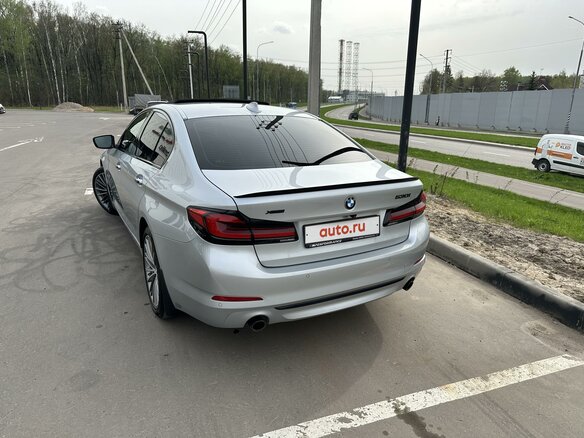 2017 BMW 5 серии 530i xDrive VII (G30/G31/G38), серебристый, 3150000 рублей - вид 6