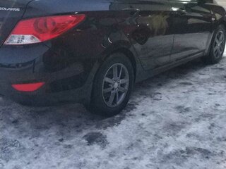 2013 Hyundai Solaris I, чёрный, 790000 рублей, вид 3