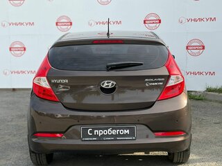 2015 Hyundai Solaris I Рестайлинг, коричневый, 839000 рублей, вид 4