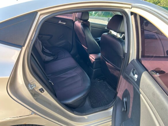 2012 Hyundai Solaris I, бежевый, 530000 рублей - вид 6
