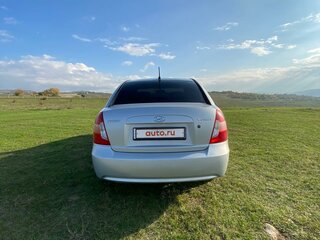 2007 Hyundai Verna II, серебристый, 450000 рублей, вид 4
