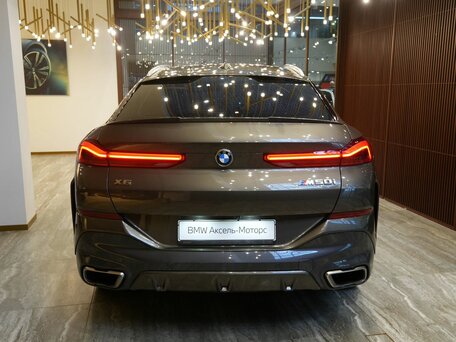 2020 BMW X6 M50i III (G06), коричневый, 7595000 рублей, вид 5