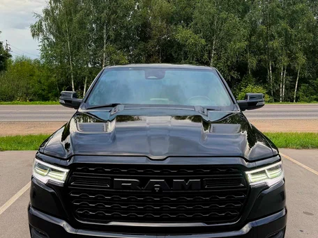 2024 Ram 1500 Crew Cab V Рестайлинг, чёрный, 8700000 рублей, вид 1