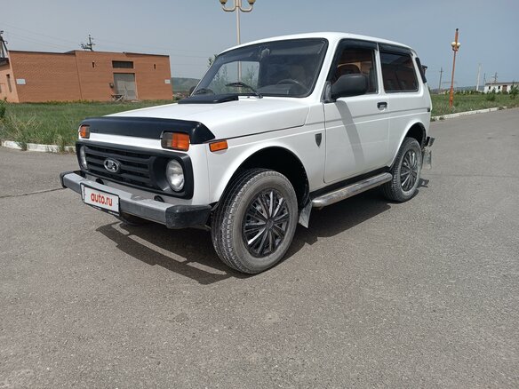 2010 Lada (ВАЗ) 2121 (4x4) I Рестайлинг, белый, 715000 рублей
