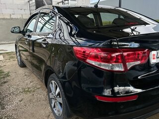 2016 Kia Rio III Рестайлинг, чёрный, 1150000 рублей, вид 4