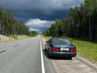 1998 Mercedes-Benz E-Класс 200 II (W210, S210), синий, 550000 рублей, вид 2