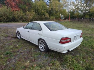 1999 Nissan Laurel VIII (C35), бежевый, 750000 рублей, вид 5