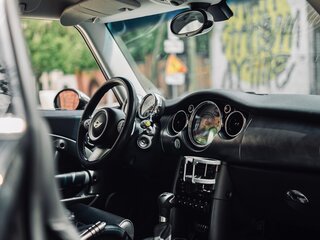 2005 Mini Hatch Cooper S I (R50), чёрный, 2150000 рублей, вид 3
