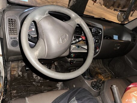2012 Hyundai Porter II, белый, 800000 рублей, вид 4