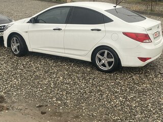 2015 Hyundai Solaris I Рестайлинг, белый, 785000 рублей, вид 2