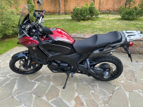 2019 Honda VFR 1200X (Crosstourer), красный, 2500000 рублей, вид 2