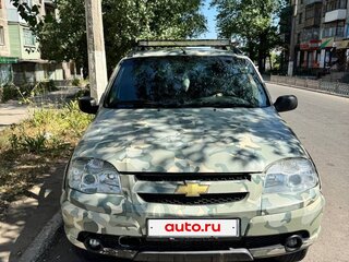 2010 Chevrolet Niva I Рестайлинг, серебристый, 500000 рублей, вид 1