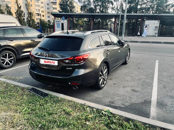 2018 Mazda 6 III (GJ) Рестайлинг 2, серый, 1850000 рублей - вид 2