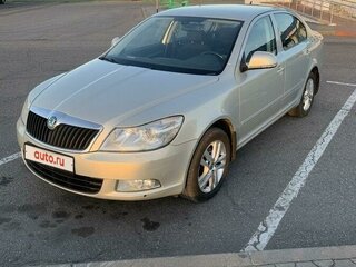 2013 Skoda Octavia II (A5) Рестайлинг, серый, 700000 рублей, вид 1