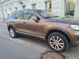 2012 Volkswagen Touareg II, коричневый, 1550000 рублей, вид 4