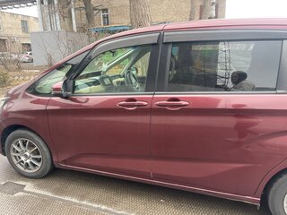 2016 Honda Freed II, красный, 1499000 рублей, вид 2