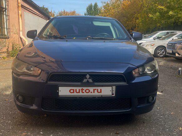 2010 Mitsubishi Lancer X, синий, 900000 рублей - вид 2