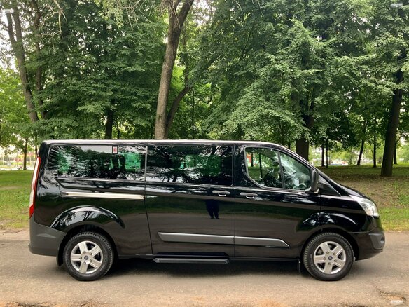 2016 Ford Tourneo Custom SWB I, чёрный - вид 1