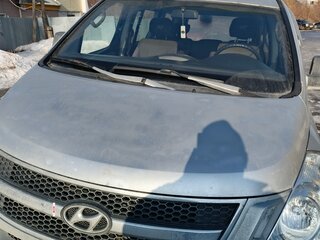2009 Hyundai Grand Starex I, серебристый, 995000 рублей, вид 2