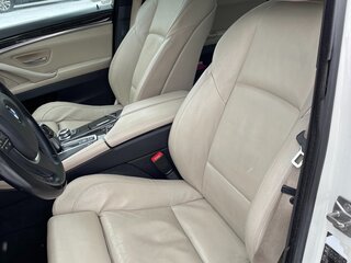 2010 BMW 5 серии 528i VI (F10/F11/F07), белый, 1700000 рублей, вид 4