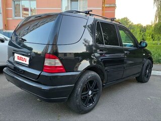 1999 Mercedes-Benz M-Класс 320 I (W163), чёрный, 1265000 рублей, вид 4