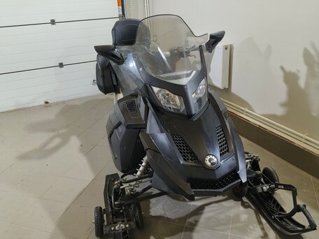2013 BRP Ski-Doo Grand Touring V-1000, чёрный, 1050000 рублей, вид 2