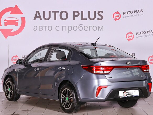 2018 Kia Rio IV, серый - вид 1