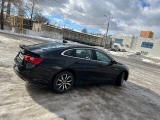 2020 Chevrolet Malibu IX Рестайлинг, чёрный, 1870000 рублей, вид 4