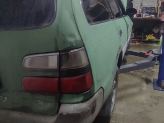 1998 Toyota Corolla VII (E100), зелёный, 160000 рублей, вид 2