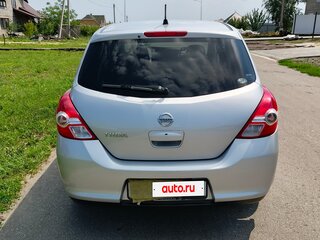 2009 Nissan Tiida I, серебристый, 890000 рублей, вид 4