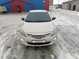 2015 Hyundai Solaris I Рестайлинг, бежевый, 1000000 рублей, вид 1