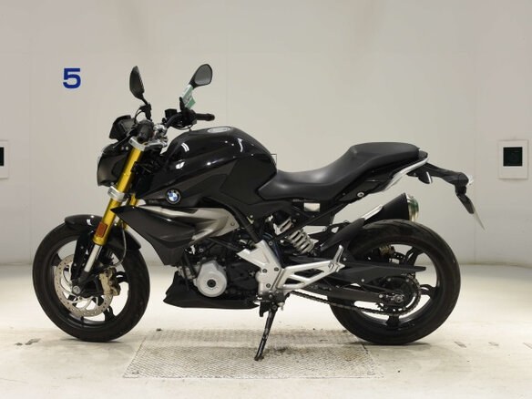 2021 BMW G 310 R, чёрный, 520000 рублей - вид 1