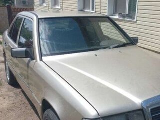 1989 Mercedes-Benz W124 260, золотистый, 245000 рублей, вид 3