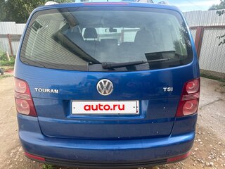 2010 Volkswagen Touran I Рестайлинг, синий, 850000 рублей, вид 4