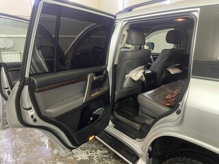 2011 Toyota Land Cruiser 200 Series, серебристый, 3500000 рублей, вид 3