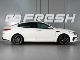 2018 Kia Optima IV Рестайлинг, белый, 1949000 рублей, вид 5