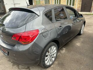 2011 Opel Astra J, серый, 700000 рублей, вид 2
